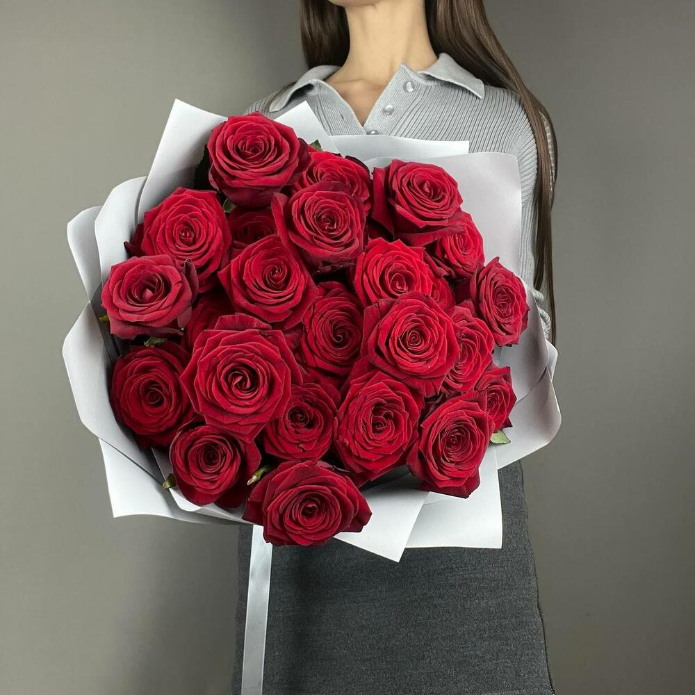 «Королевский бархат» – 25 роскошных красных роз из Эквадора  Чаплыгин Липецкая область