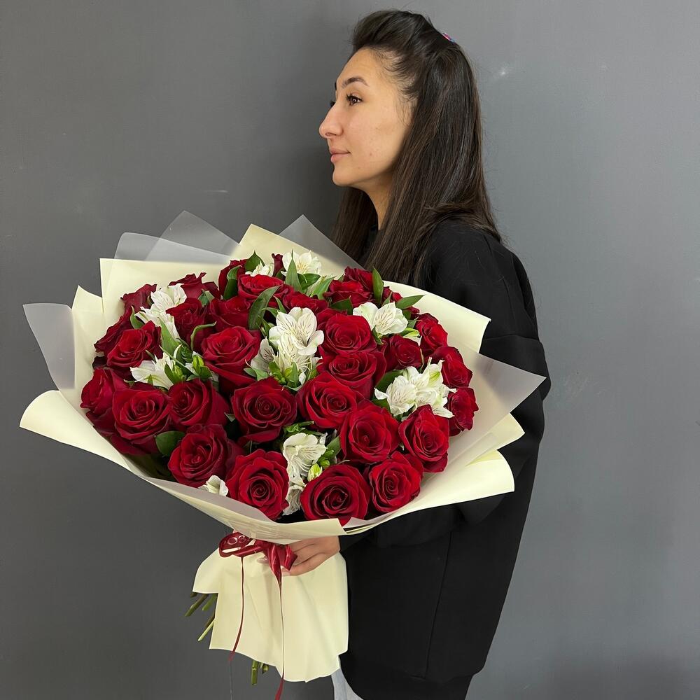 Букет «Танец любви» – гармония страсти и нежности в каждом лепестке Чаплыгин Липецкая область