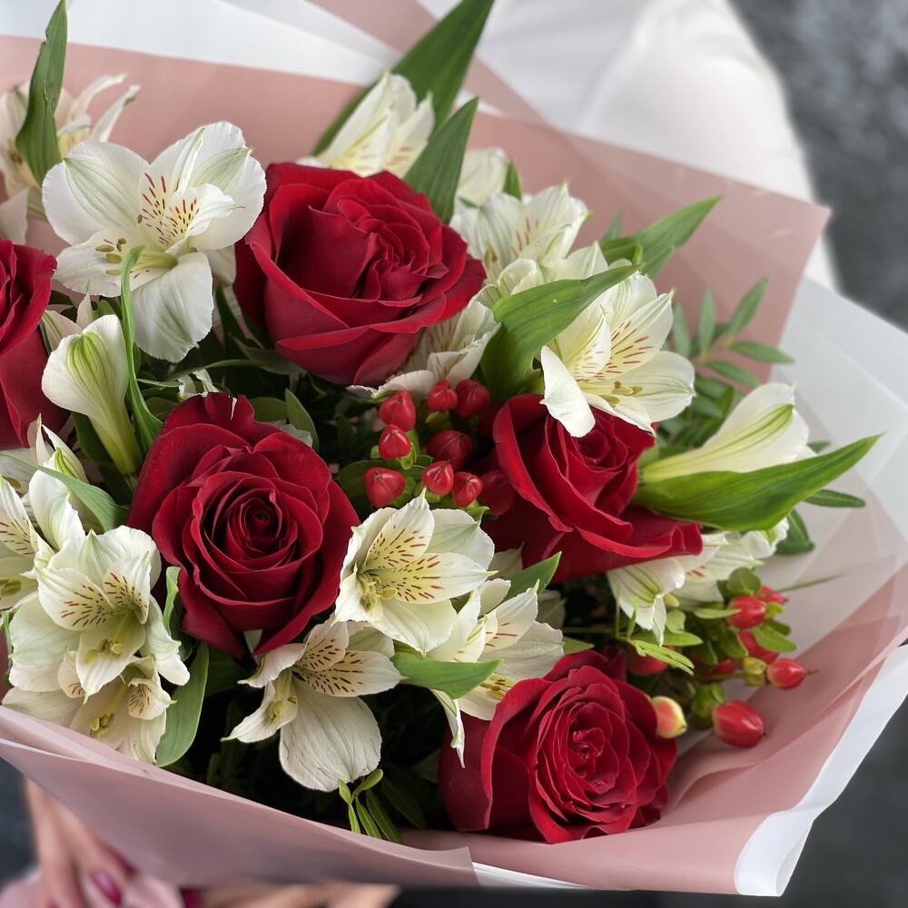 Букет «Нуар» – контраст страсти и нежности Чаплыгин Липецкая область