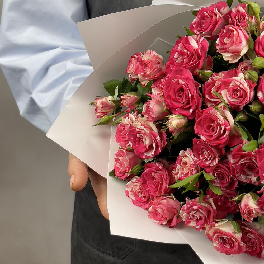 Букет «Фейерверк» – 9 пышных кустовых роз в огненной палитре Чаплыгин Липецкая область