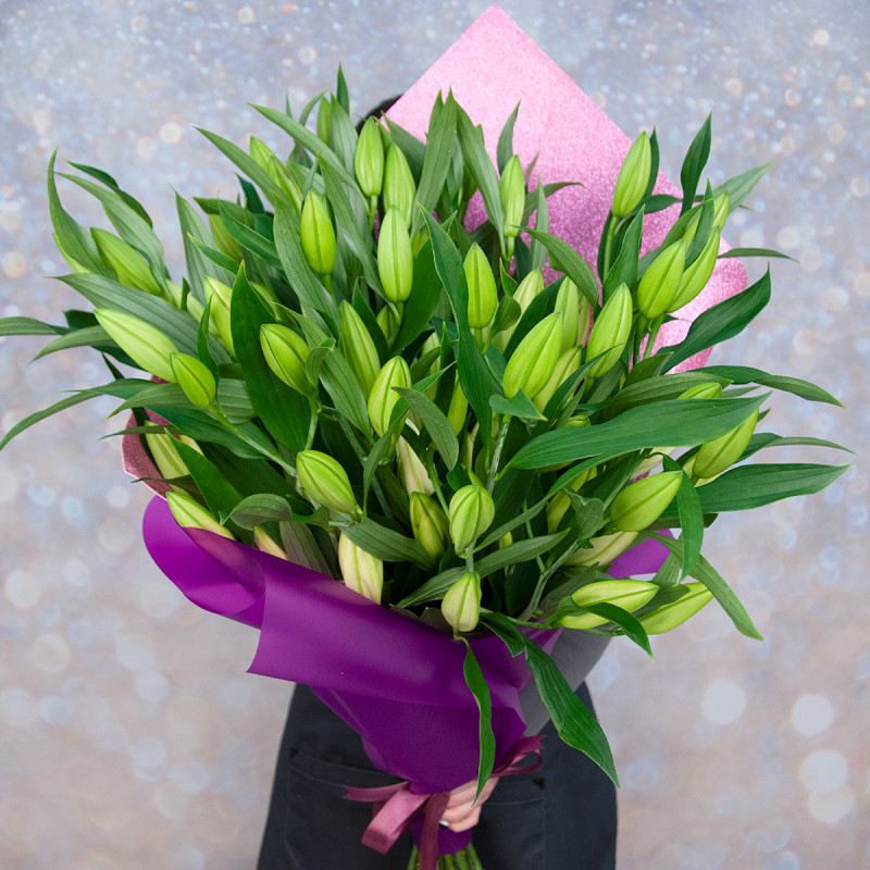 Изысканный букет из 15 свежих лилий – королевский подарок Чаплыгин Липецкая область