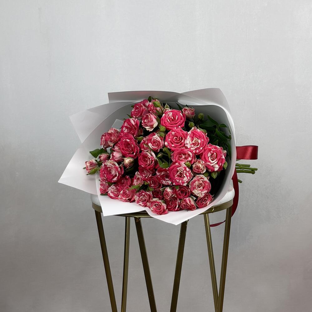 Букет «Фейерверк» – 9 пышных кустовых роз в огненной палитре Чаплыгин Липецкая область